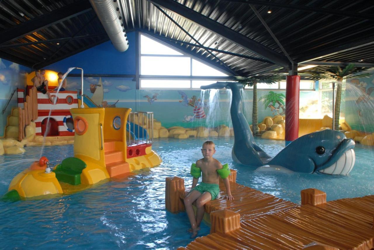 Willa Kajuit423 6Pers 5Sterren Vakantiepark Bergumermeer Aan Het Water In Friesland Met Zwembad Suameer Zewnętrze zdjęcie