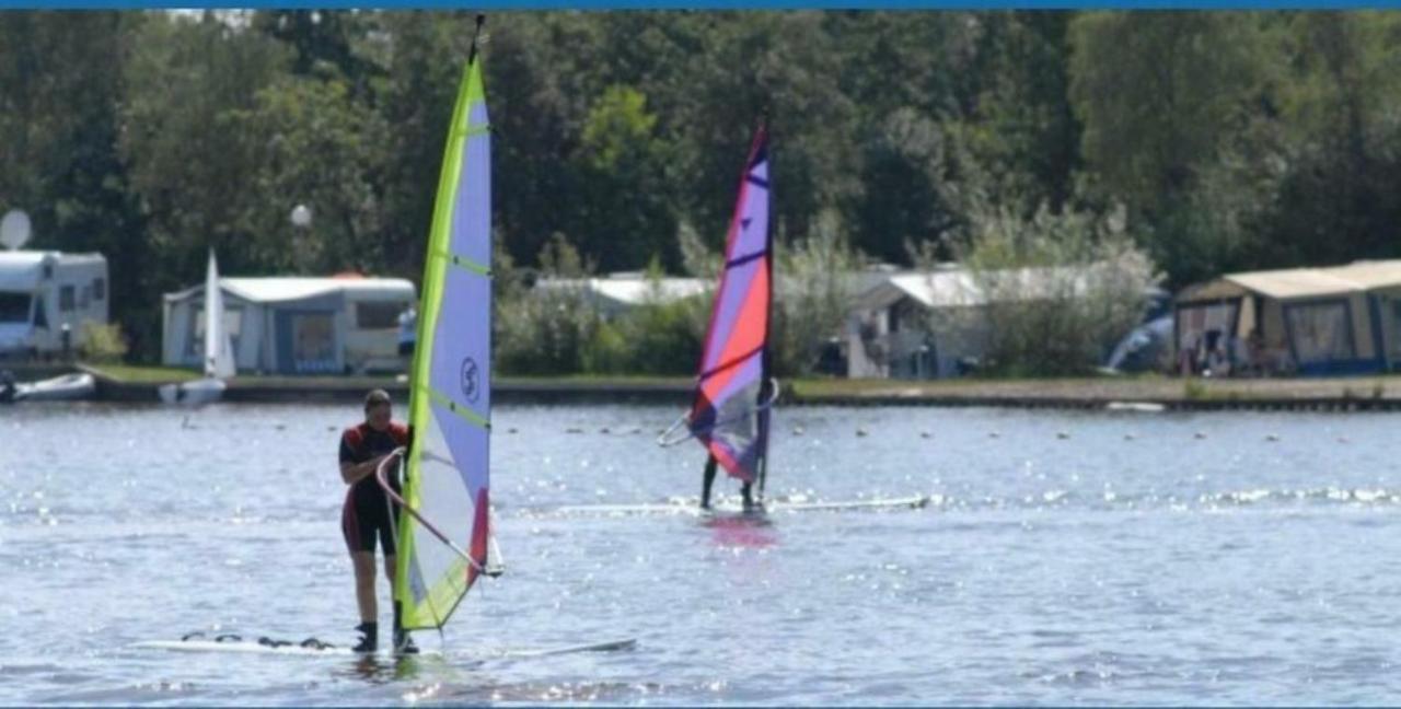Willa Kajuit423 6Pers 5Sterren Vakantiepark Bergumermeer Aan Het Water In Friesland Met Zwembad Suameer Zewnętrze zdjęcie